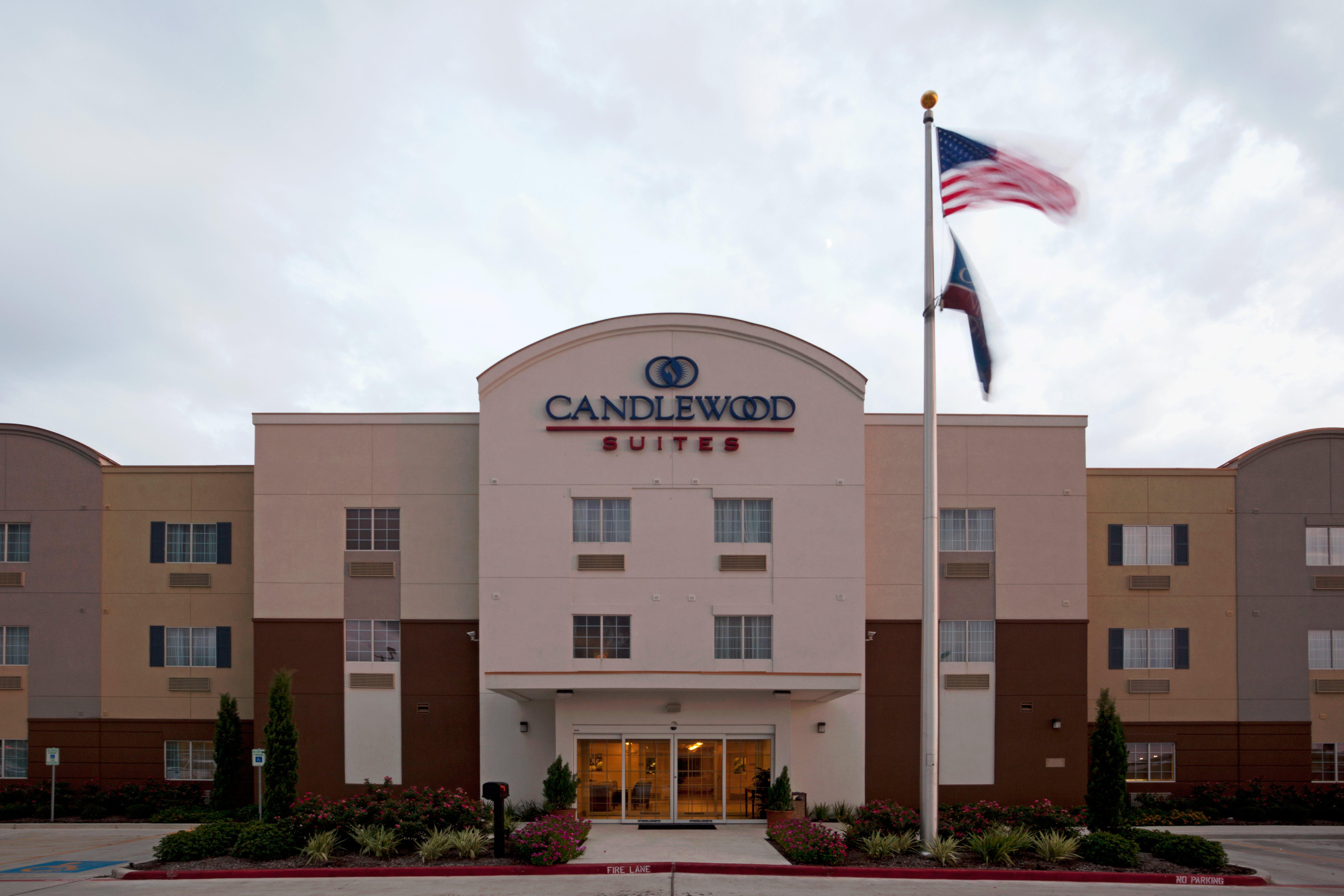 Candlewood Victoria By Ihg Exterior foto