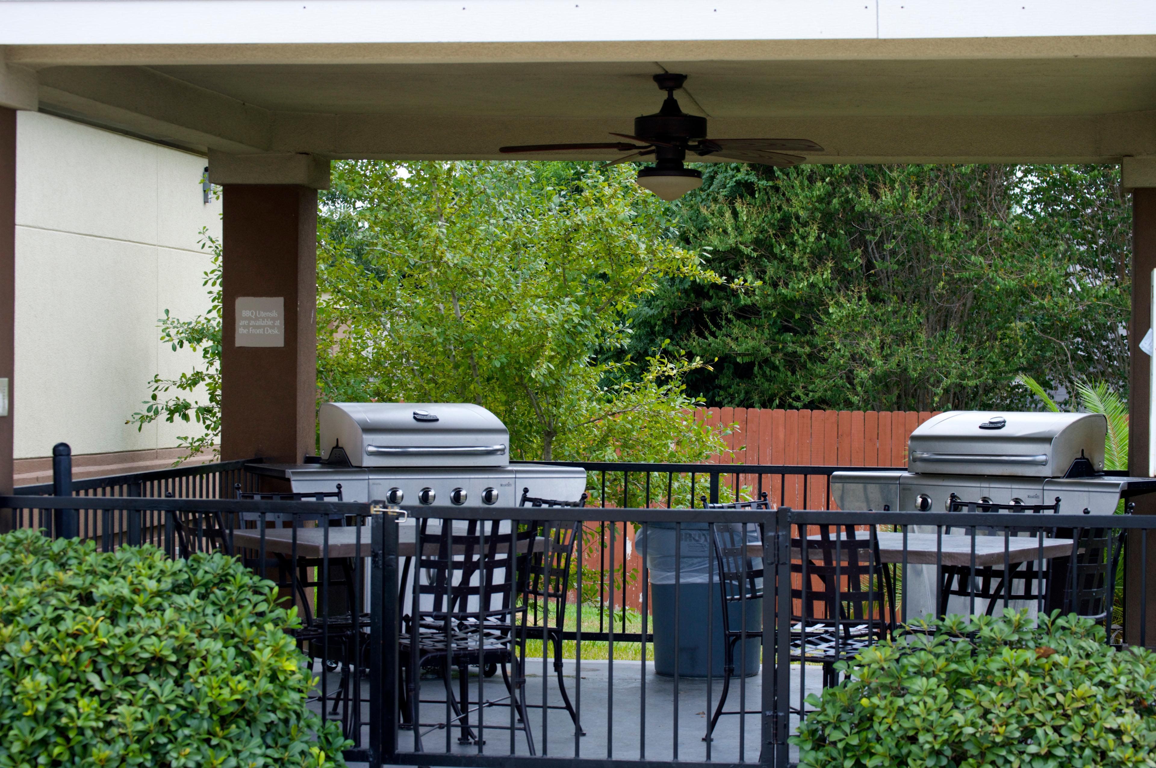 Candlewood Victoria By Ihg Exterior foto
