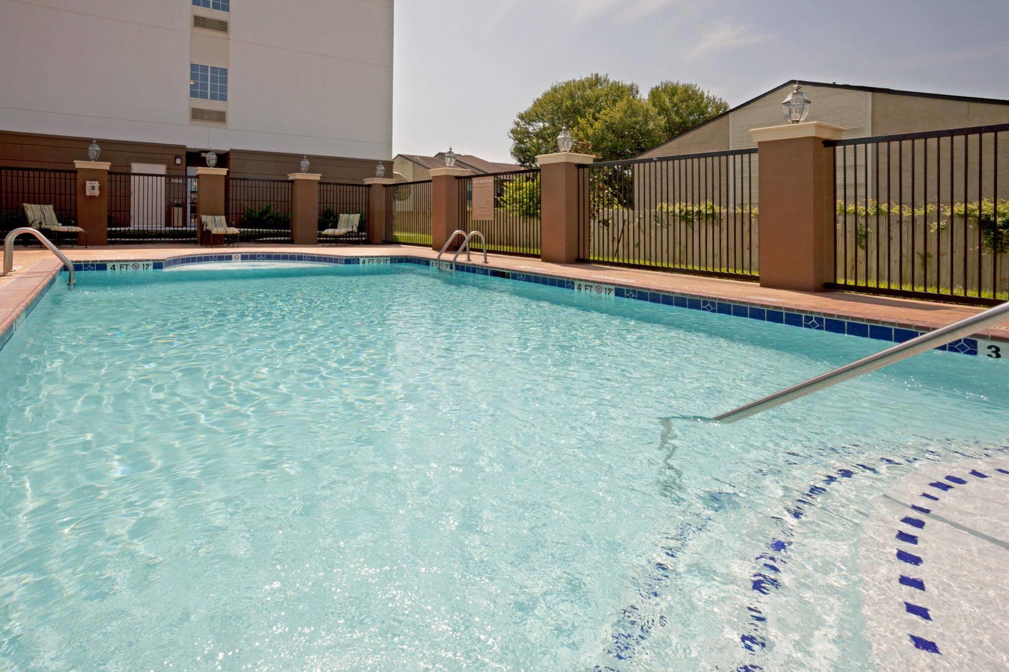 Candlewood Victoria By Ihg Facilidades foto